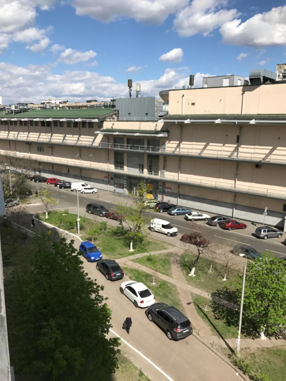 Obolon Metro Station Apartment Kiev Ngoại thất bức ảnh