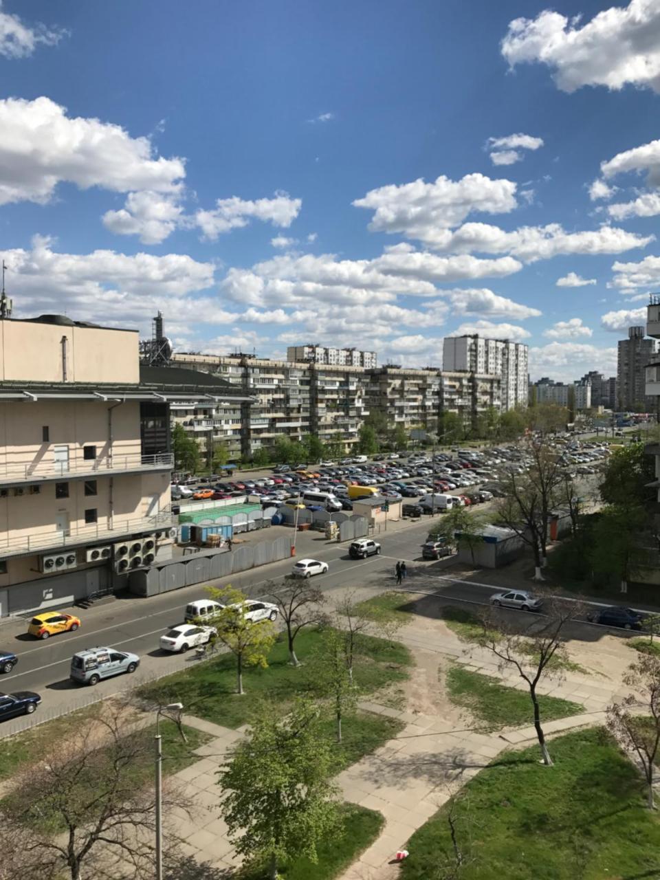 Obolon Metro Station Apartment Kiev Ngoại thất bức ảnh