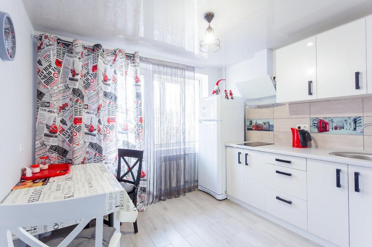Obolon Metro Station Apartment Kiev Ngoại thất bức ảnh