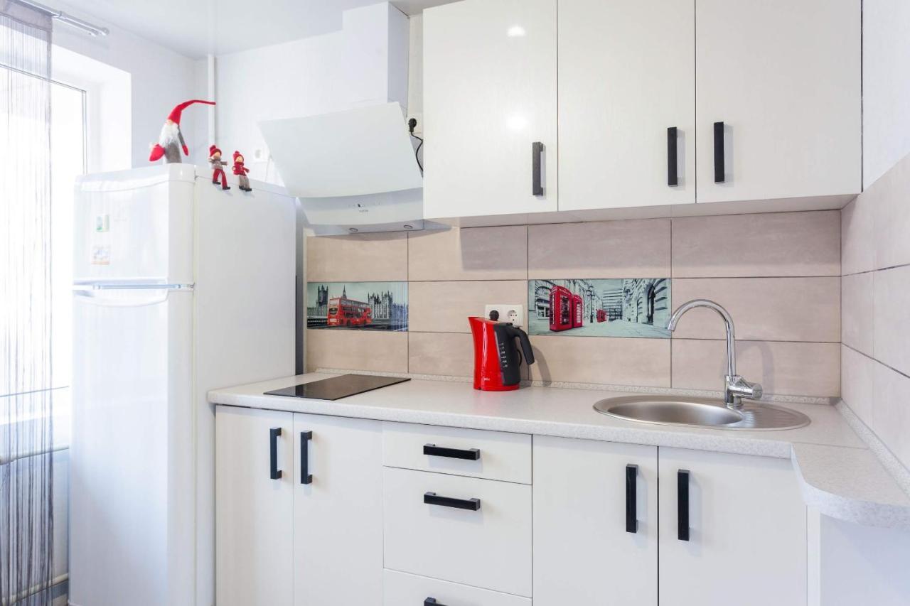 Obolon Metro Station Apartment Kiev Ngoại thất bức ảnh