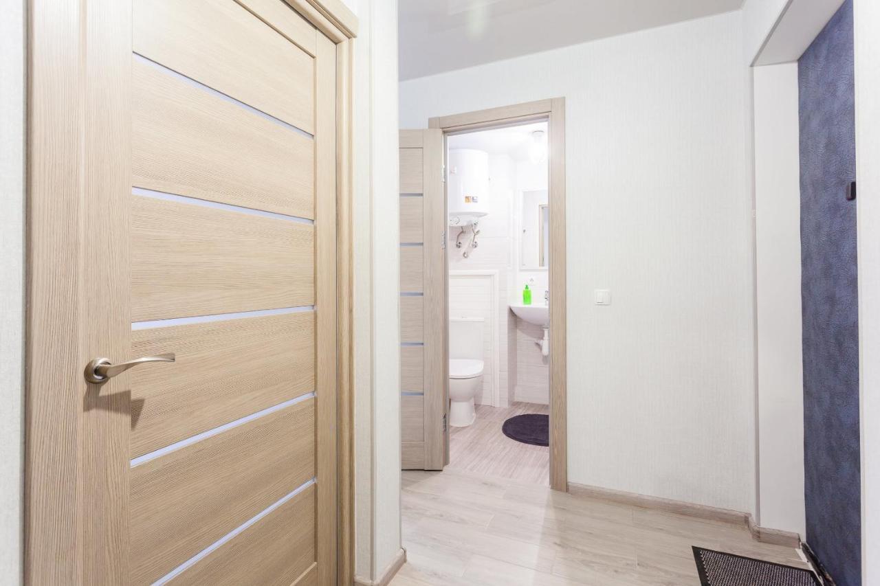 Obolon Metro Station Apartment Kiev Ngoại thất bức ảnh
